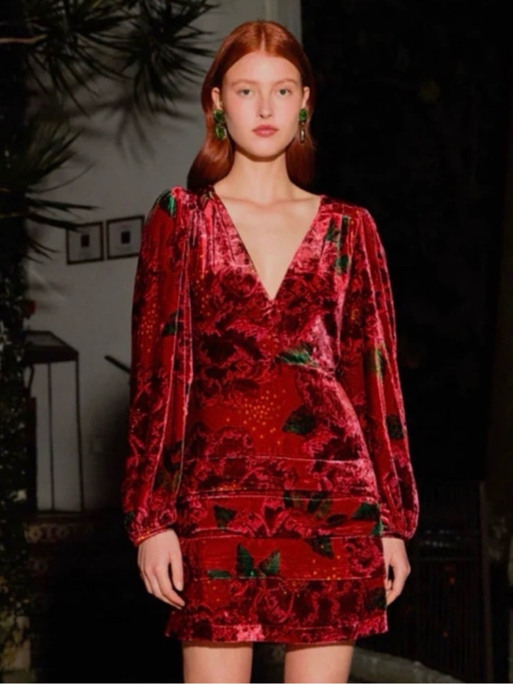 Farm Rio Red Shiny Flowers Velvet Mini Dress Medium Deep V Neck Ruched⁠